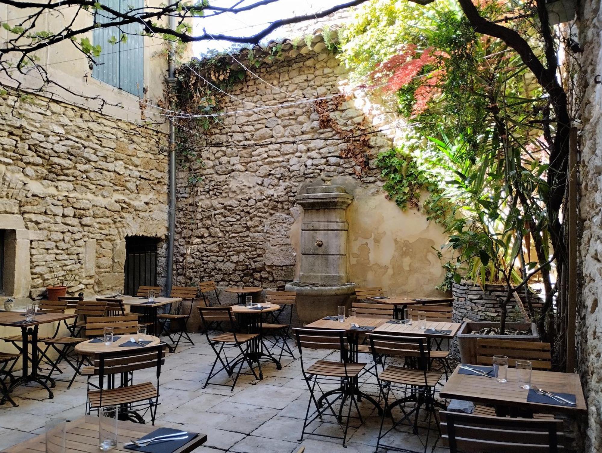Le Patio Hotel Grignan Exterior photo