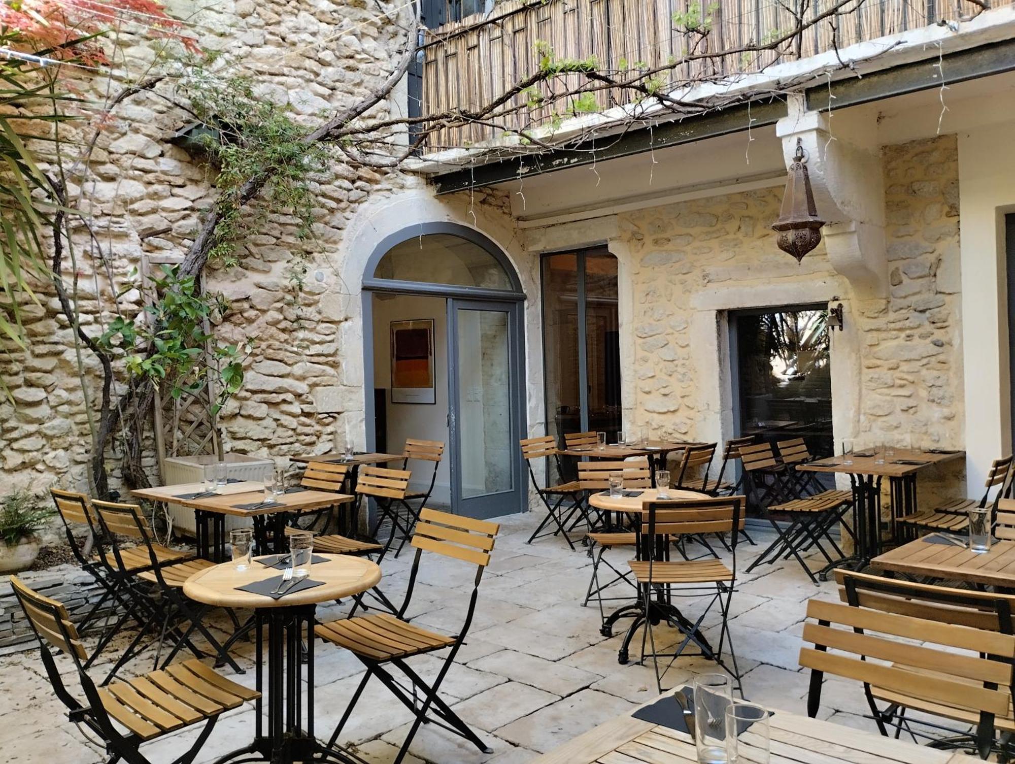Le Patio Hotel Grignan Exterior photo